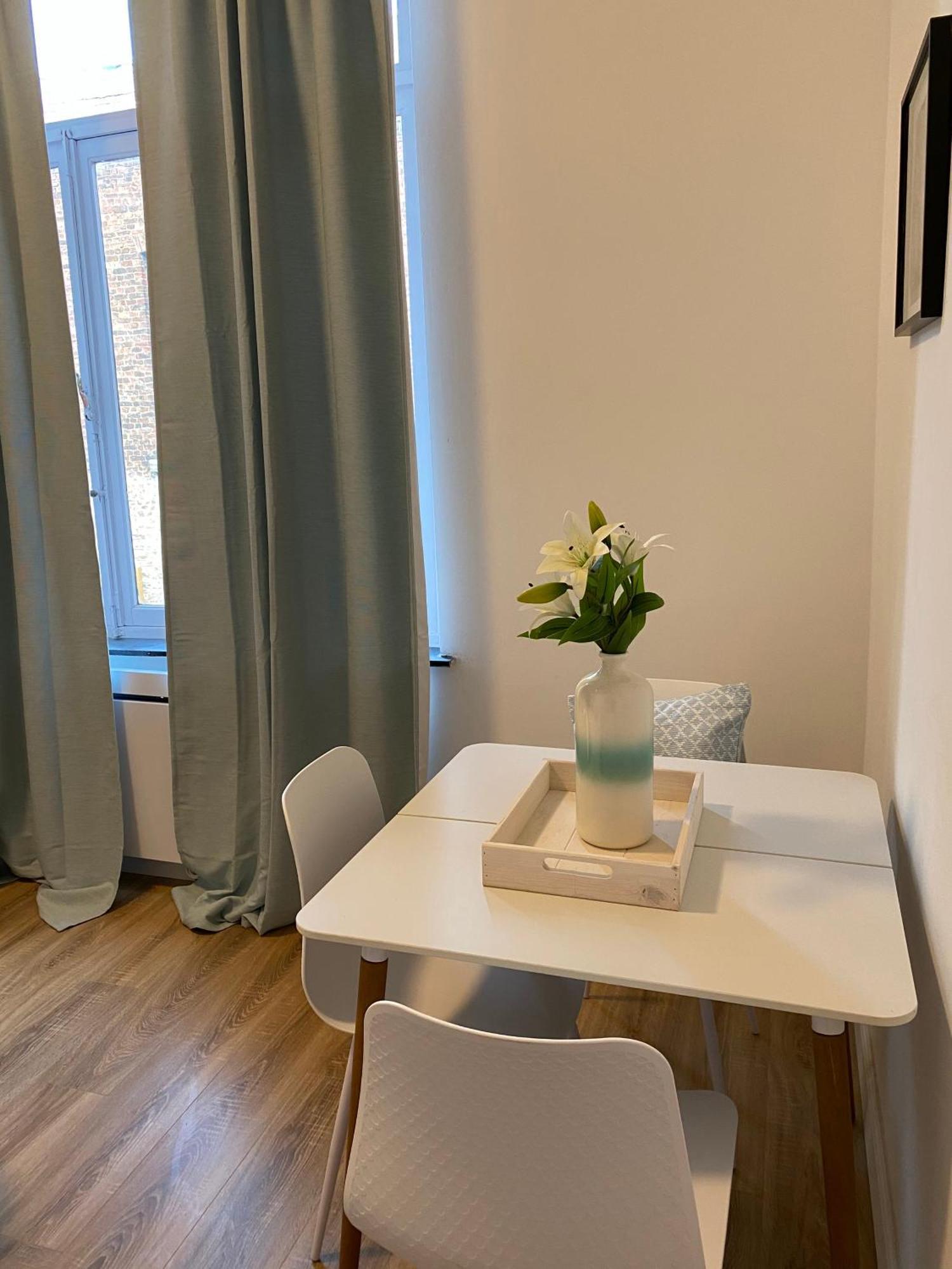 Apartement City Center Монс Экстерьер фото
